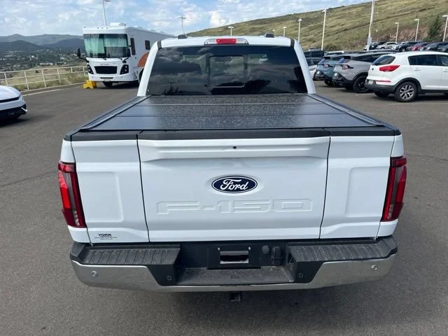 Used 2025 Oxford White Ford LARIAT image 9