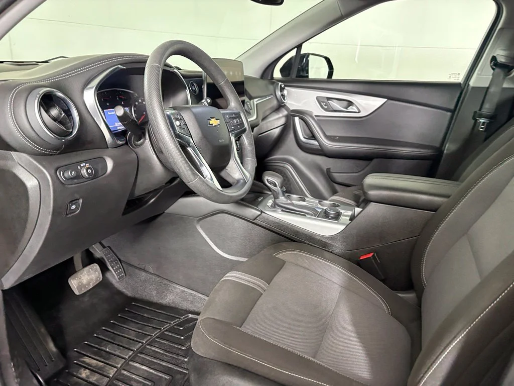 Used 2024 Brown Chevrolet LT image 27