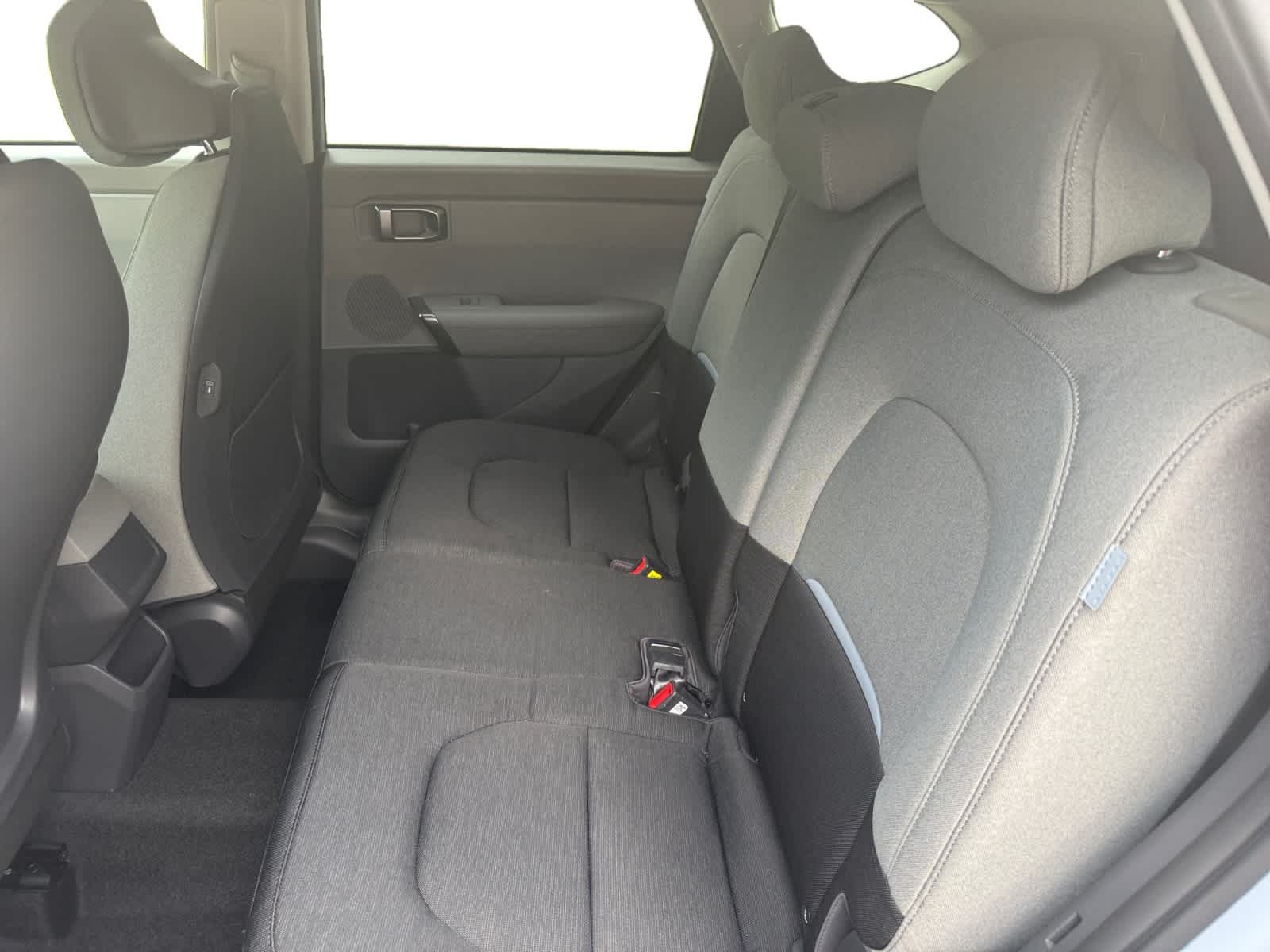 New 2027 PALE GRAY Kia S image 22