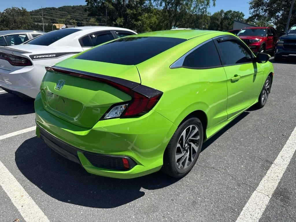 Used 2016  Honda LX-P image 4