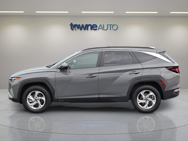 Used 2024 Gray Hyundai SEL image 5