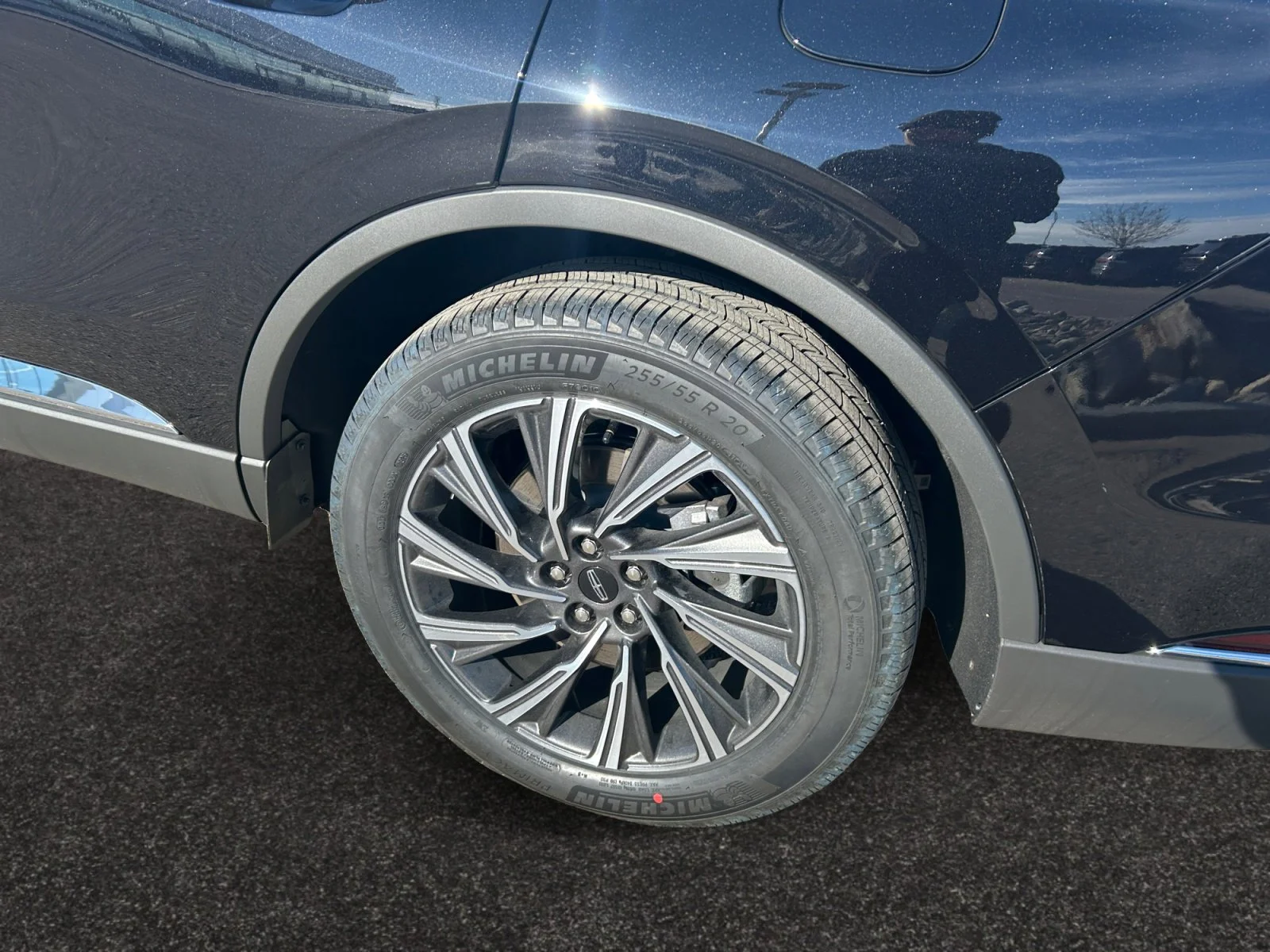 New 2026 Infinite Black Metallic Clearcoat Lincoln Premiere image 9
