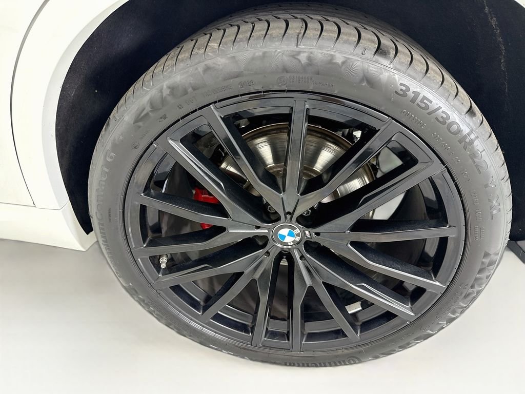 Certified Used 2024 Alpine White BMW xDrive40i image 30