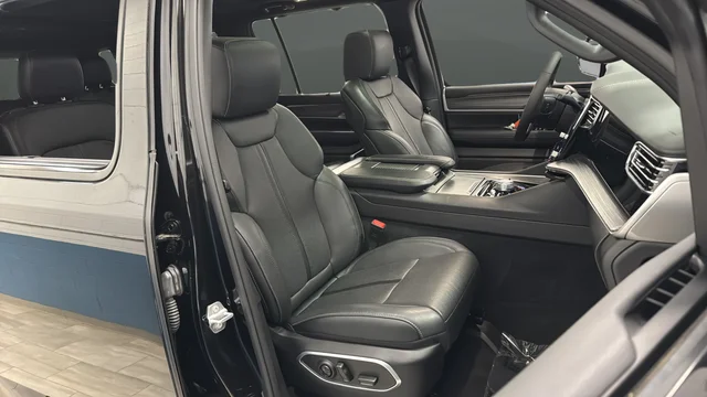 Used 2023 Diamond Black Jeep Series III image 25