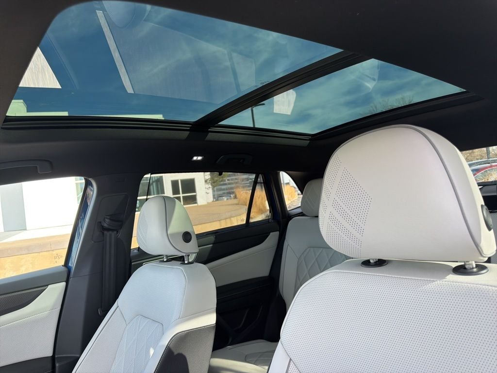 2026 Volkswagen Atlas Cross Sport SEL Premium R-LINE - Photo 19