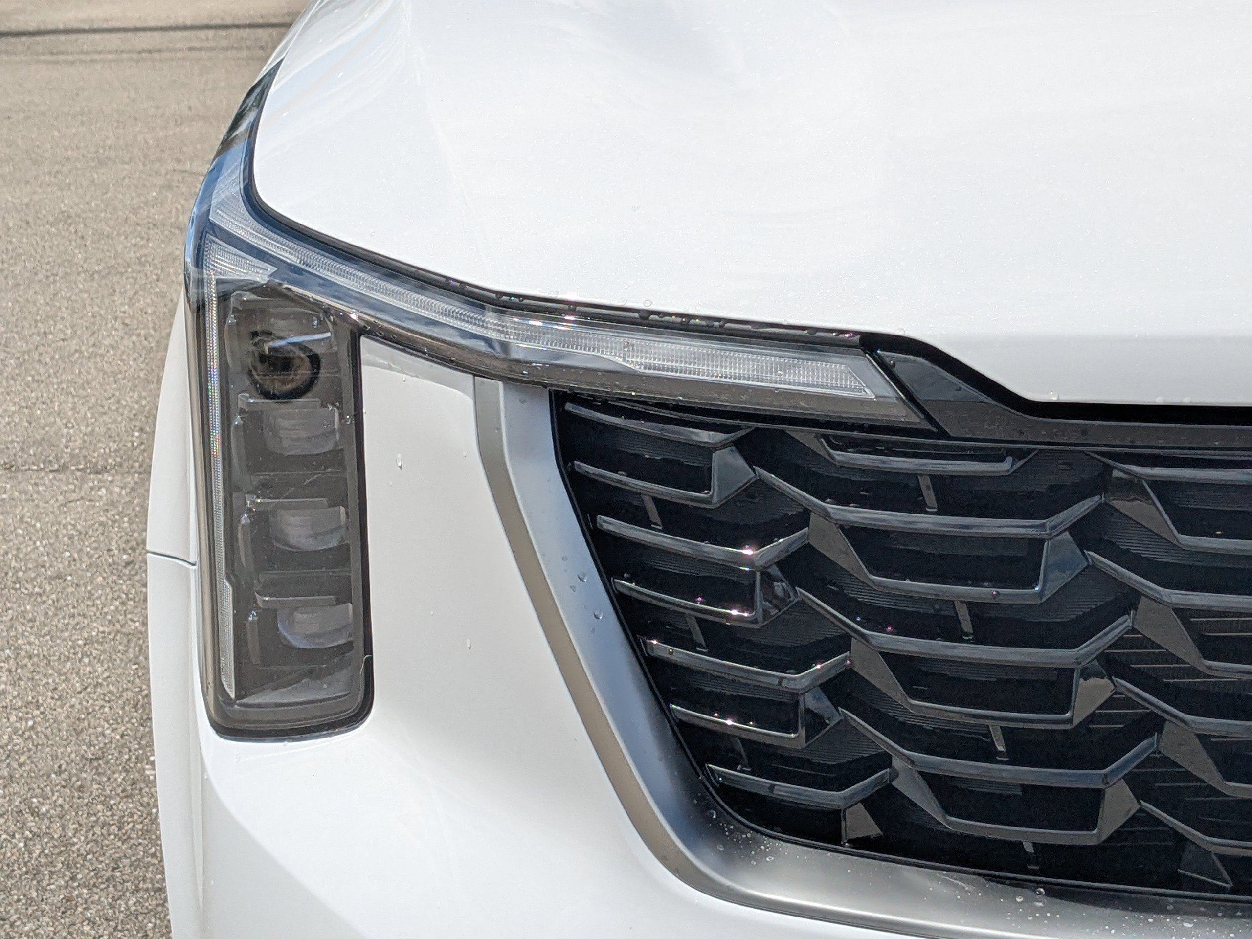 New 2026 Glacial White Pearl Kia S image 10