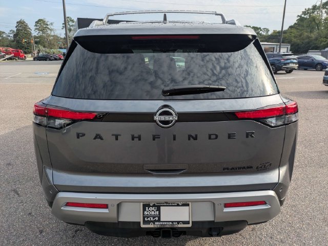 Used 2025 Gray Nissan Platinum image 5