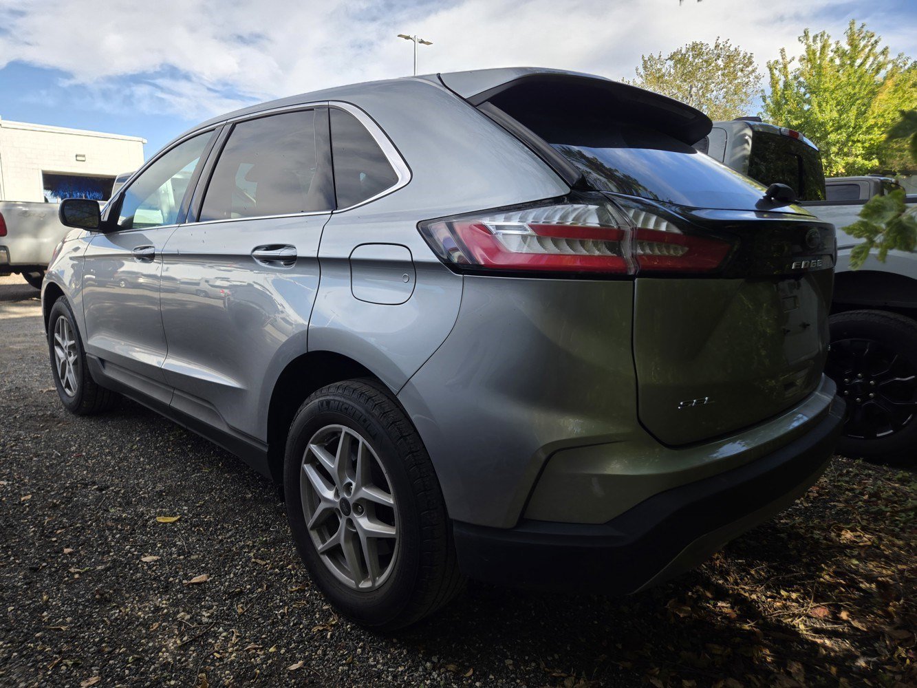 Used 2024 Silver Ford SEL image 3
