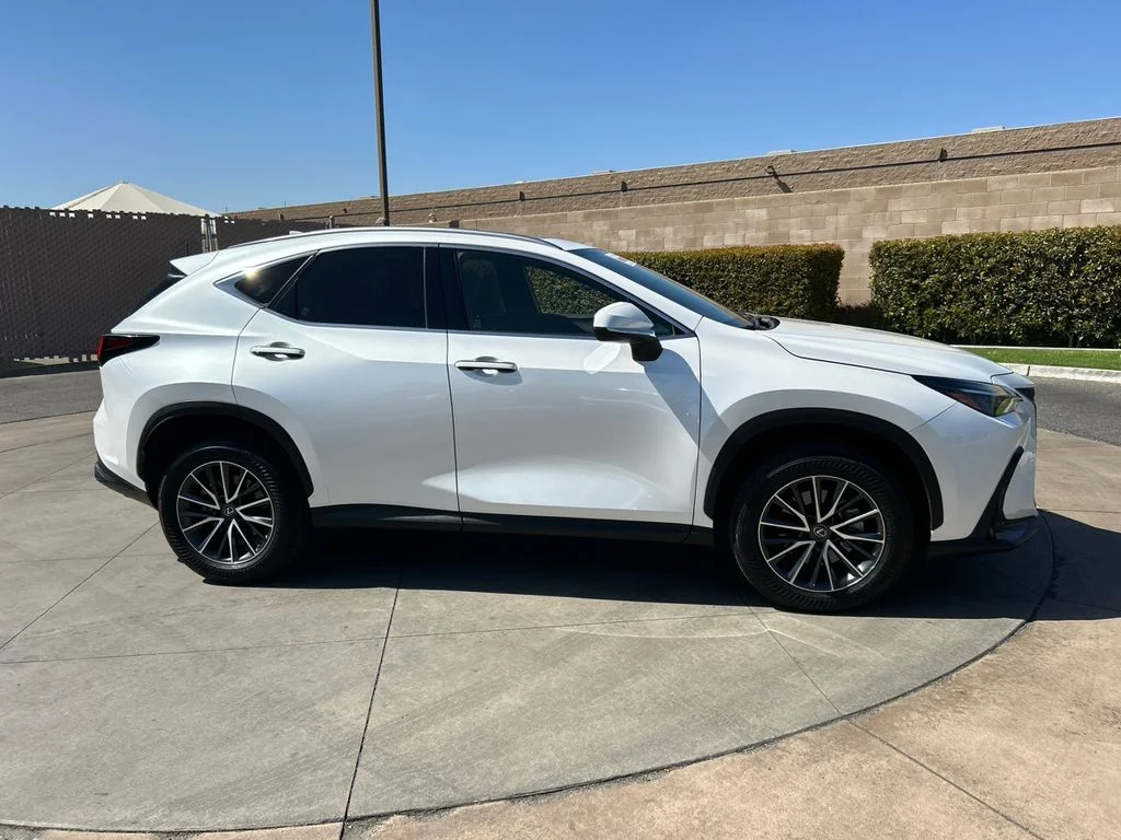 Used 2024 White Pearl Lexus 250 Base image 4