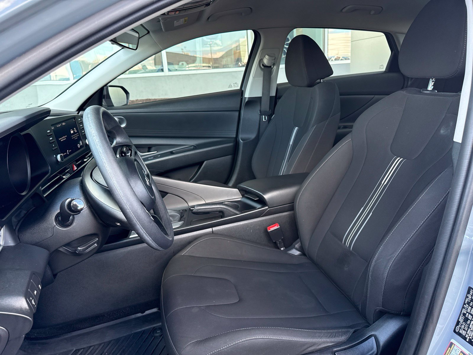 Used 2022  Hyundai SEL image 18