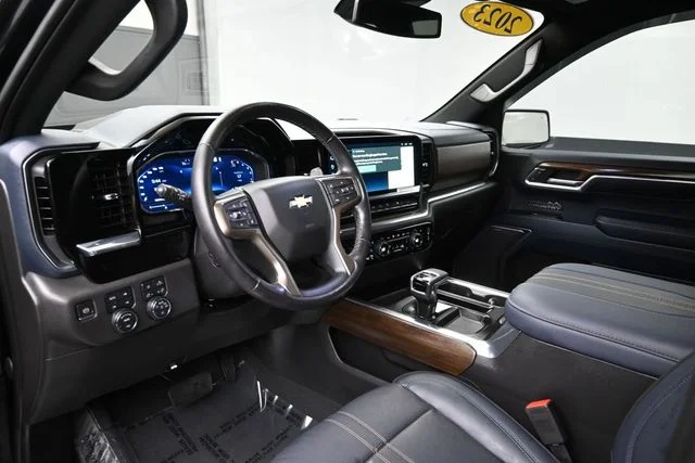 Used 2023 Black Chevrolet High Country image 25