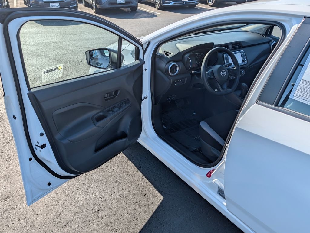 Used 2025 White Nissan 1.6 S image 31