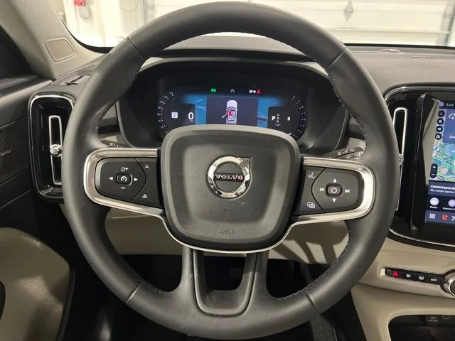 2026 Volvo XC40 Ultra - Photo 13