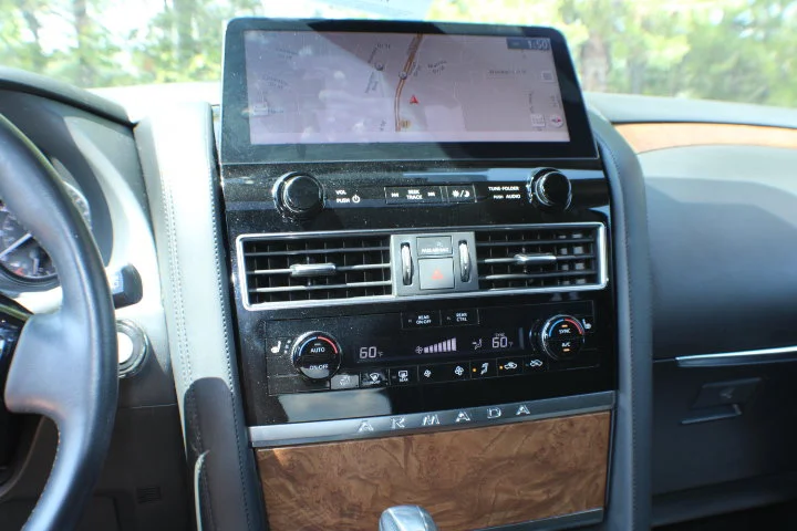 Used 2021 Gray Nissan SL image 10
