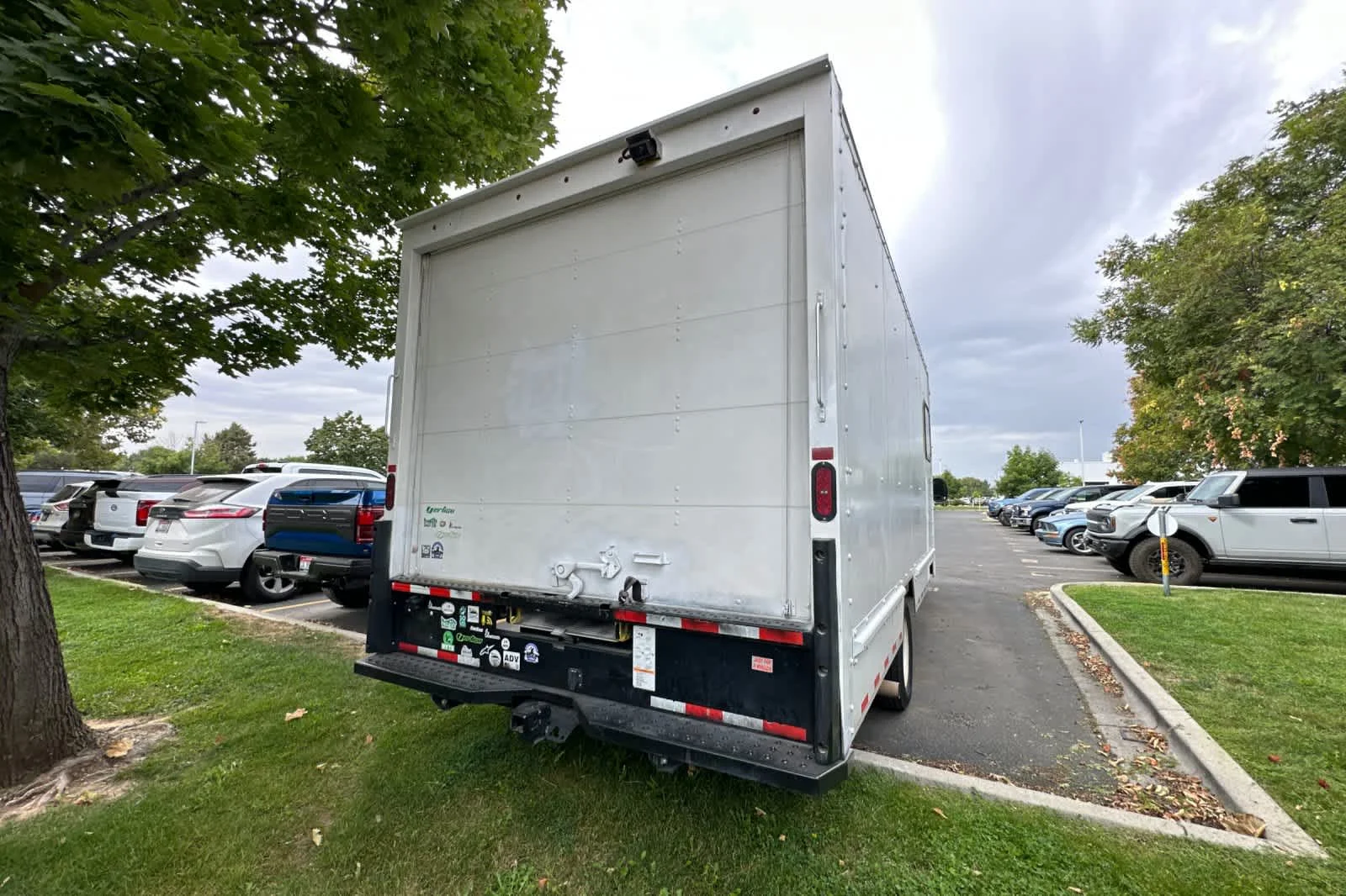Used 2022 Oxford White Ford  image 5