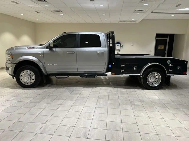 Certified Used 2021 Billet Silver Metallic Clearcoat Ram Laramie image 2
