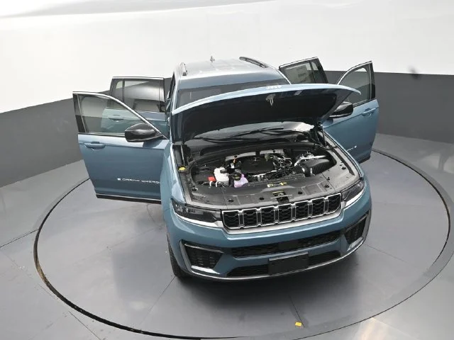 New 2026 Steel Blue Exterior Paint Jeep Limited image 29