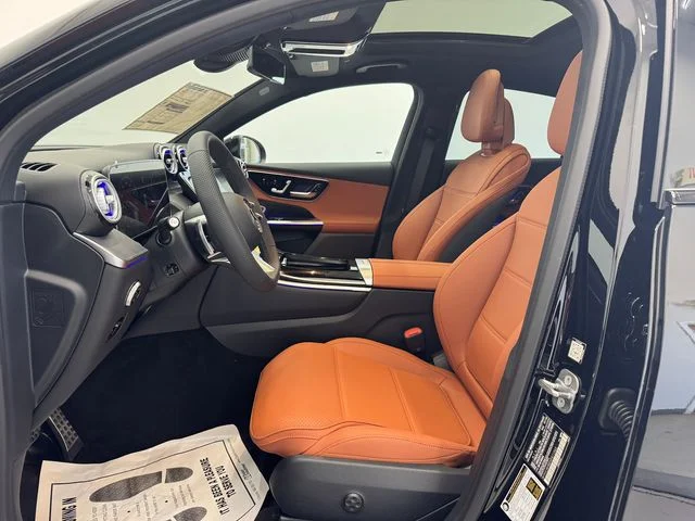New 2027 Black Mercedes-Benz GLC 300 image 19