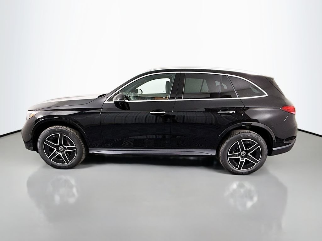 New 2026 Black Mercedes-Benz GLC 300 image 4