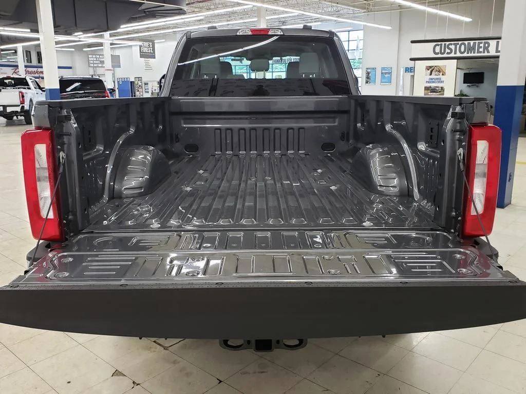 New 2026 Gray Ford XL image 9