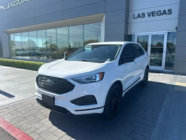 2024 Ford Edge SE AWD's photo