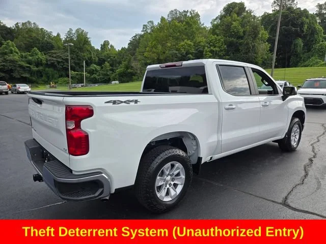 Used 2025 Summit White Chevrolet LT image 9