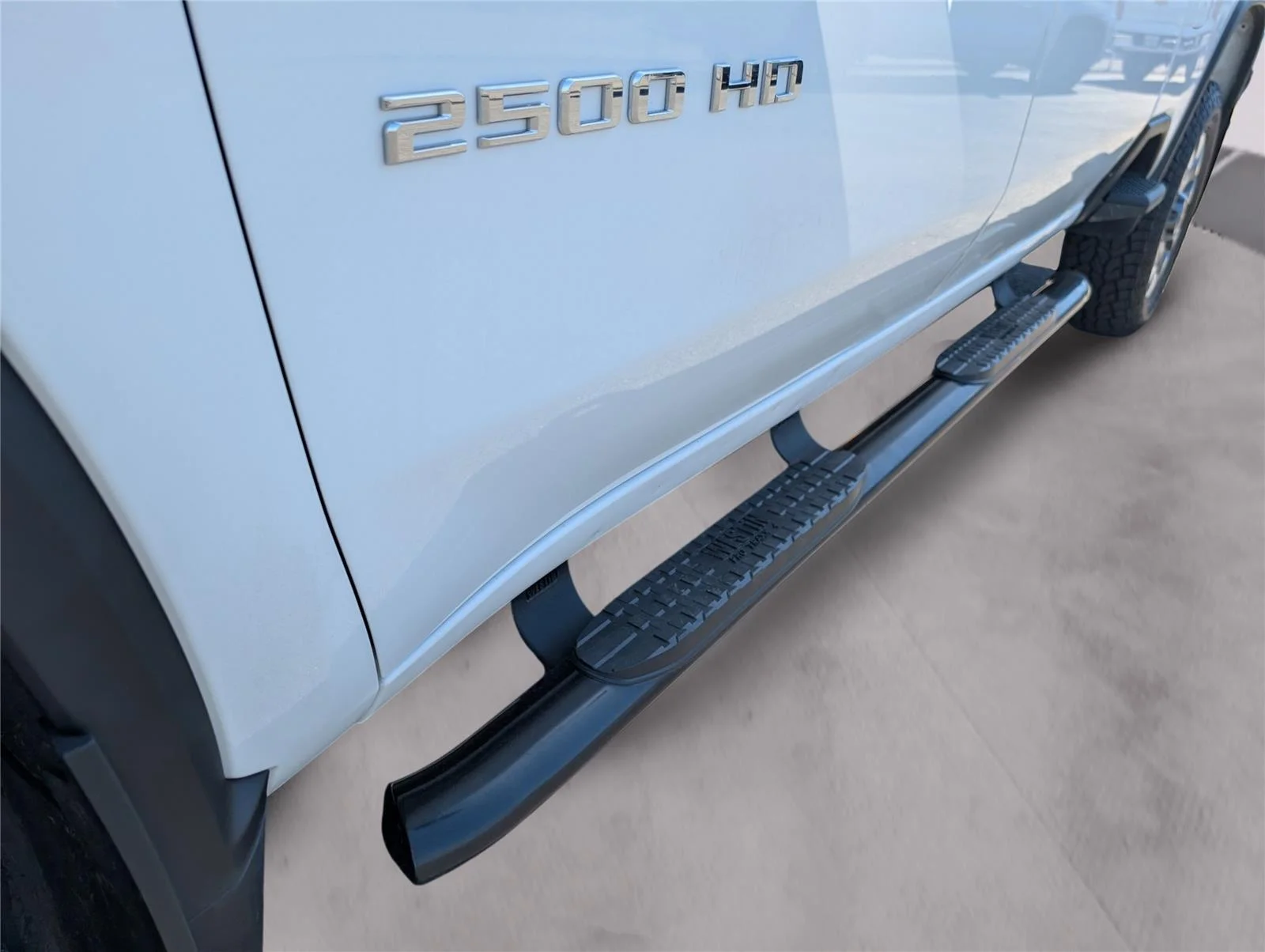 Used 2025 Summit White Chevrolet Custom image 12