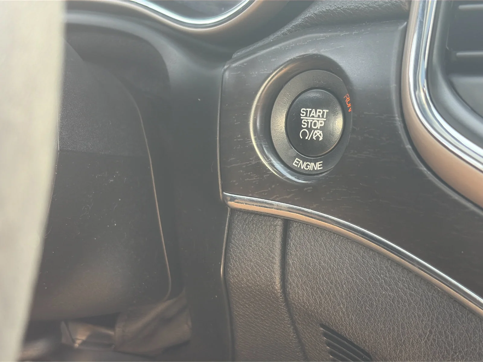 Used 2014 Brilliant Black Crystal Pearlcoat Jeep Limited image 24