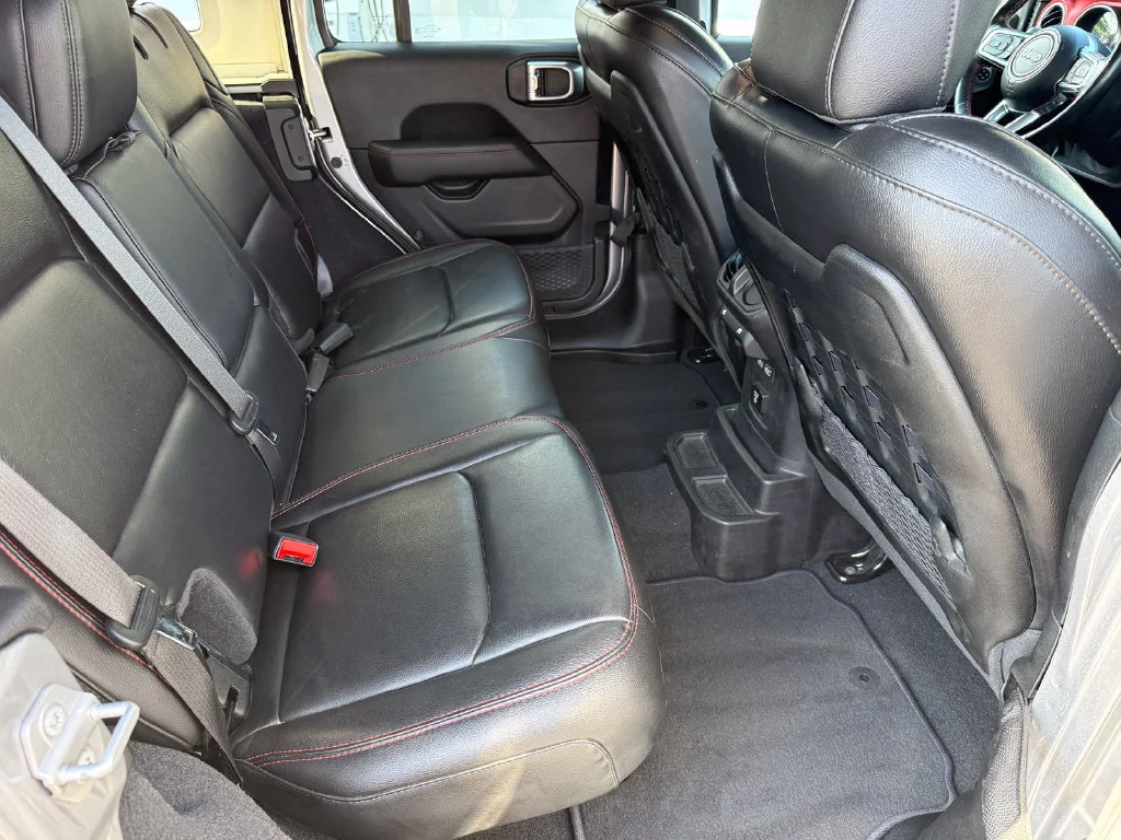 Used 2021  Jeep Unlimited Rubicon image 18
