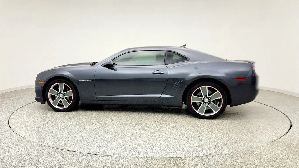 Used 2010 Cyber Gray Metallic Chevrolet 2dr Coupe 2SS w/ RS Package & Black Stripe Package image 8