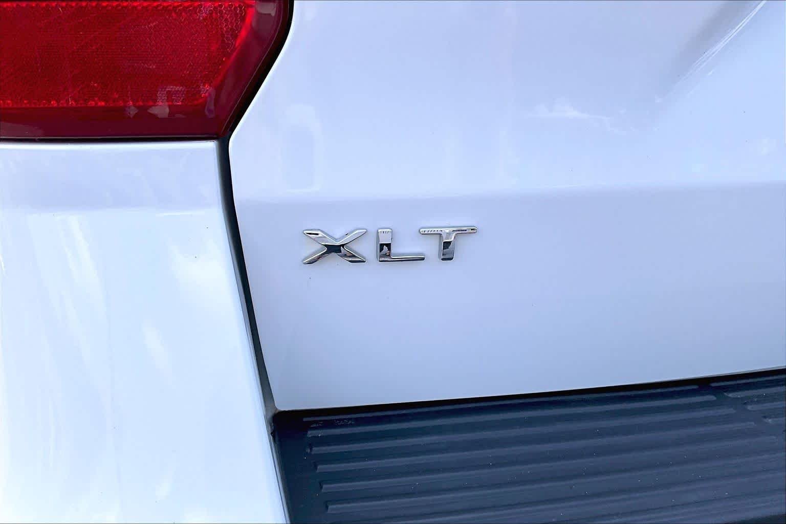 Used 2020 Star White Metallic Tri-Coat Ford XLT image 31