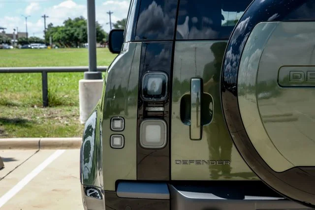 New 2026 Woolstone Green Land Rover X-Dynamic SE image 61