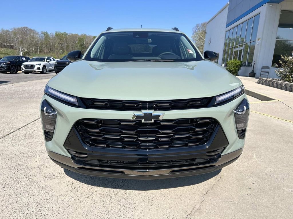 New 2026 Cacti Green Chevrolet ACTIV image 9