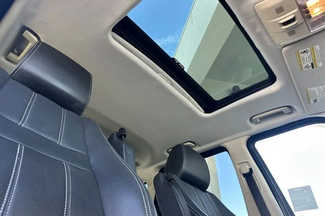 Used 2011 Stornoway Gray Land Rover Supercharged image 18