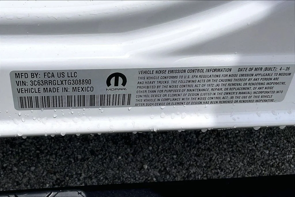 New 2026 Bright White Clear-Coat Exterior Paint RAM Tradesman image 11