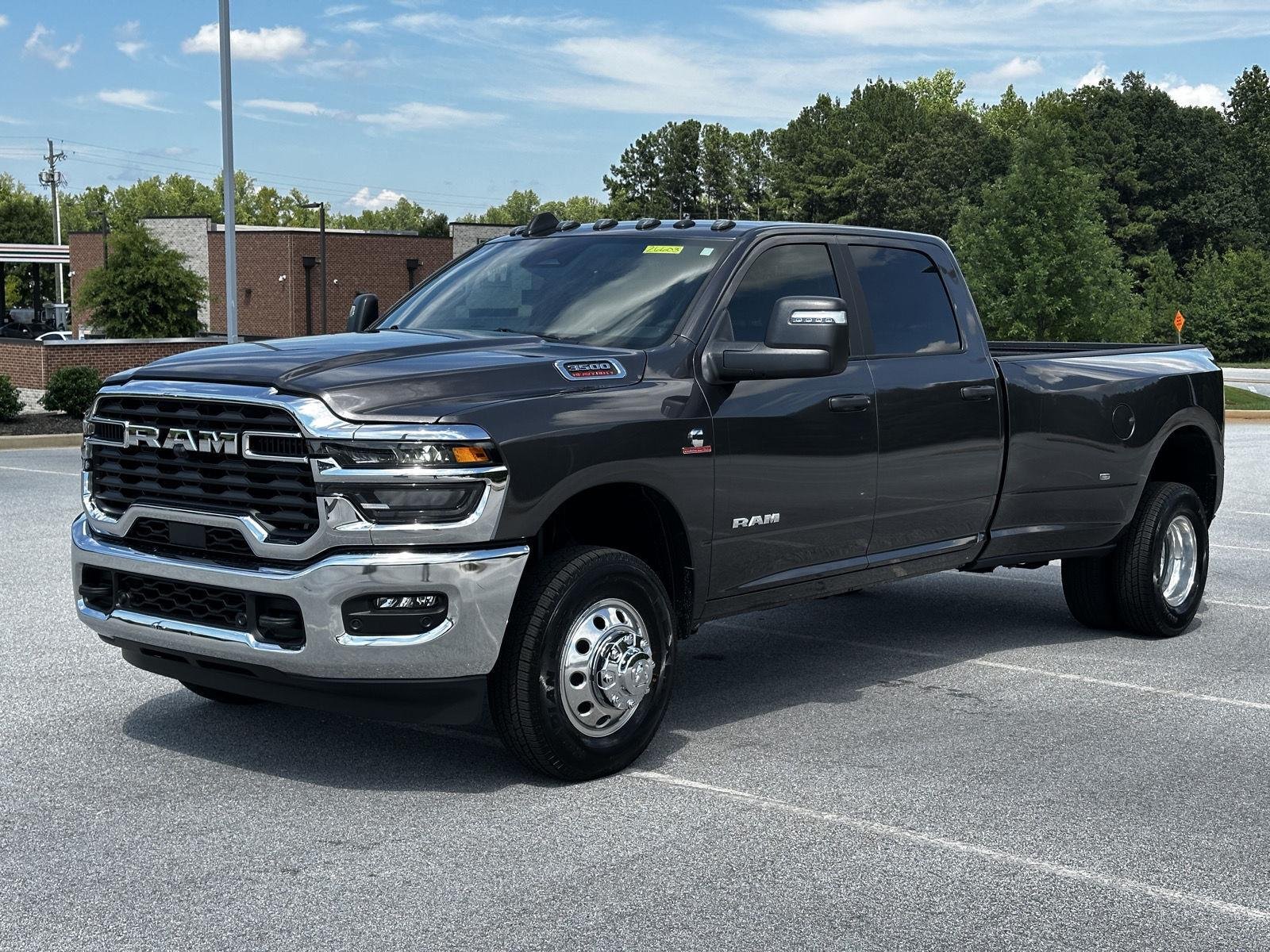 New 2026 Granite Crystal Metallic Clear-Coat Exterior Paint RAM Big Horn image 4
