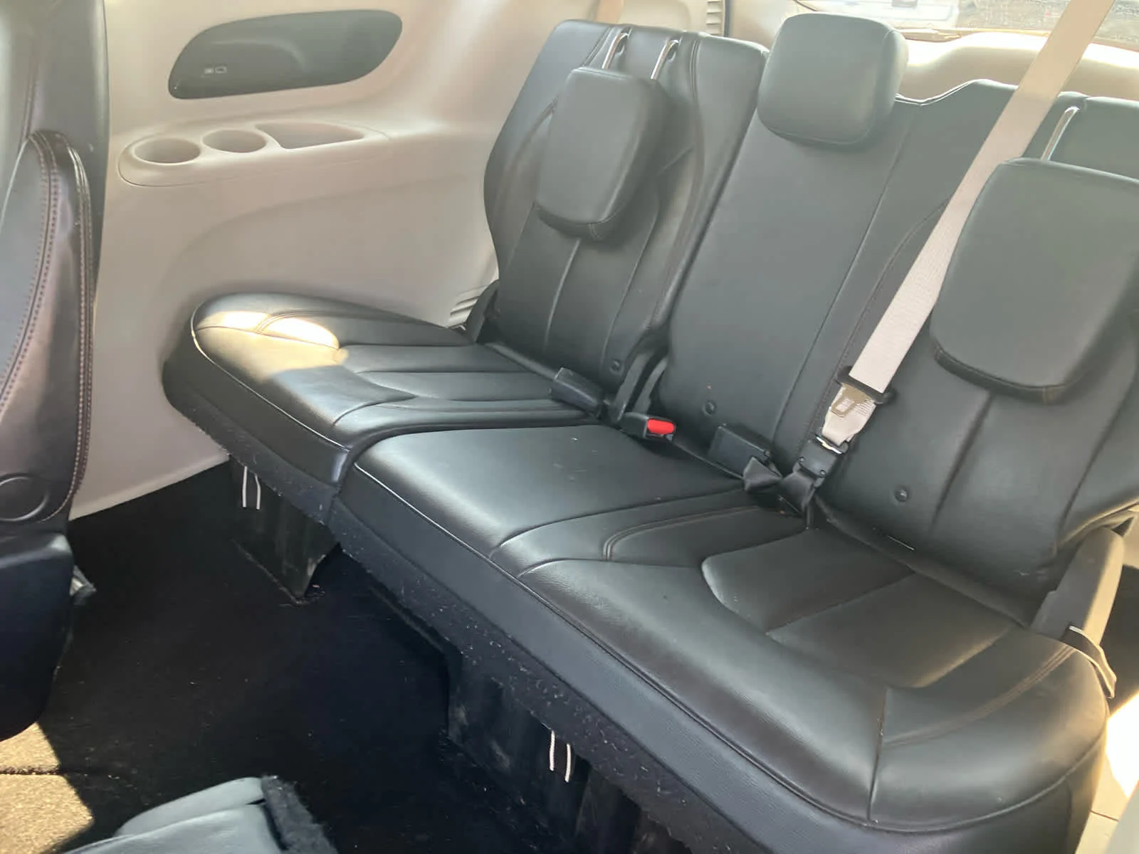 Used 2017 Dark Cordovan Pearlcoat Chrysler Touring-L Plus image 36