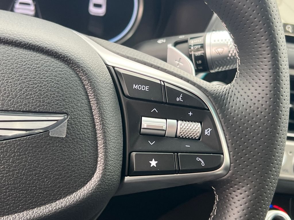 2026 GENESIS G70 Standard - Photo 25