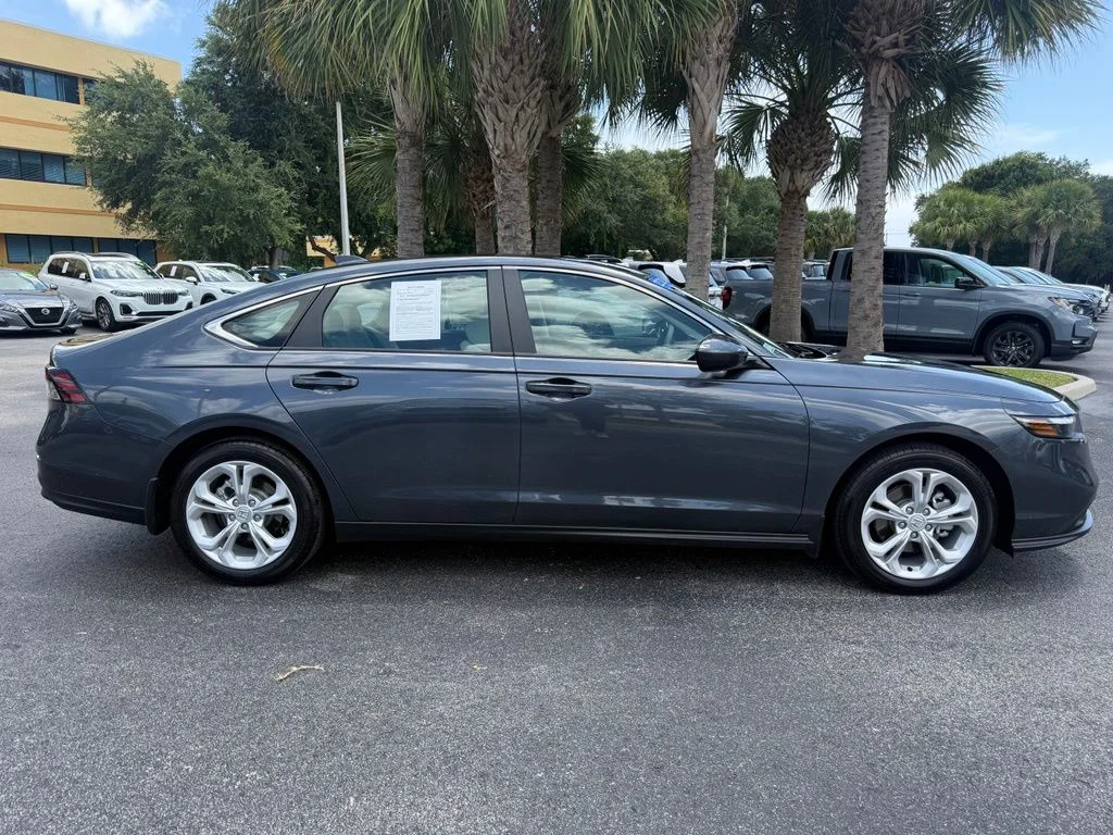 Used 2025 Meteorite Gray Metallic Honda LX image 6