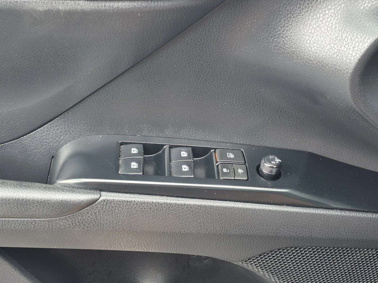 Used 2018 Predawn Gray Mica Toyota LE image 23