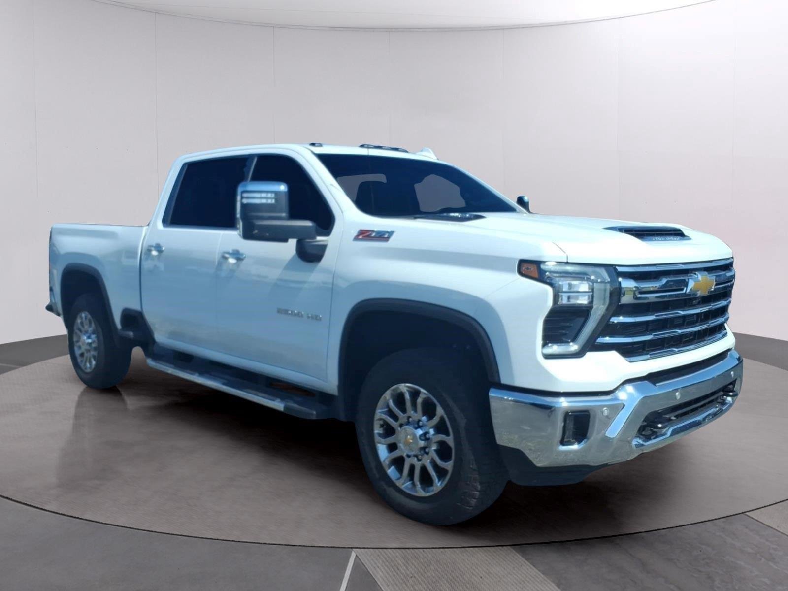 Used 2026 Summit White Chevrolet LTZ image 7