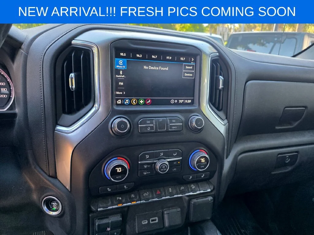 Used 2021 White Chevrolet RST image 9
