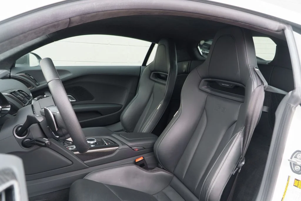 Used 2020  Audi V10 performance image 5