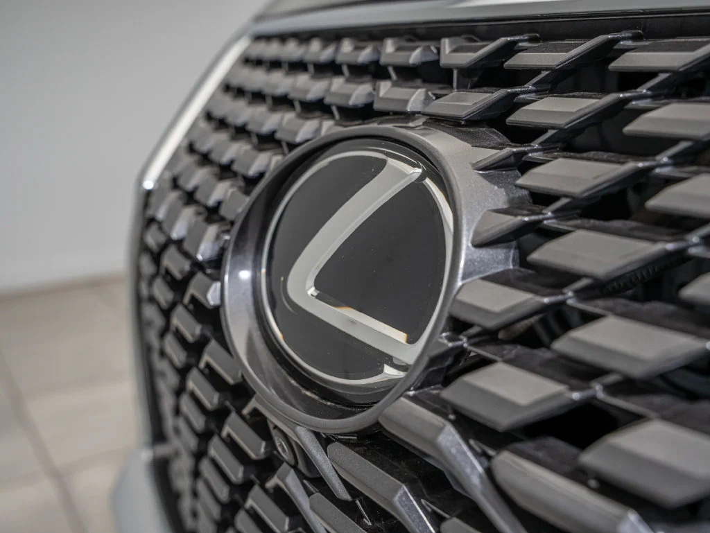 Certified Used 2022 CAVIAR Lexus 350L image 3