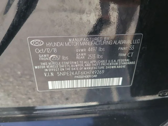 Used 2019 Black Hyundai SE image 36