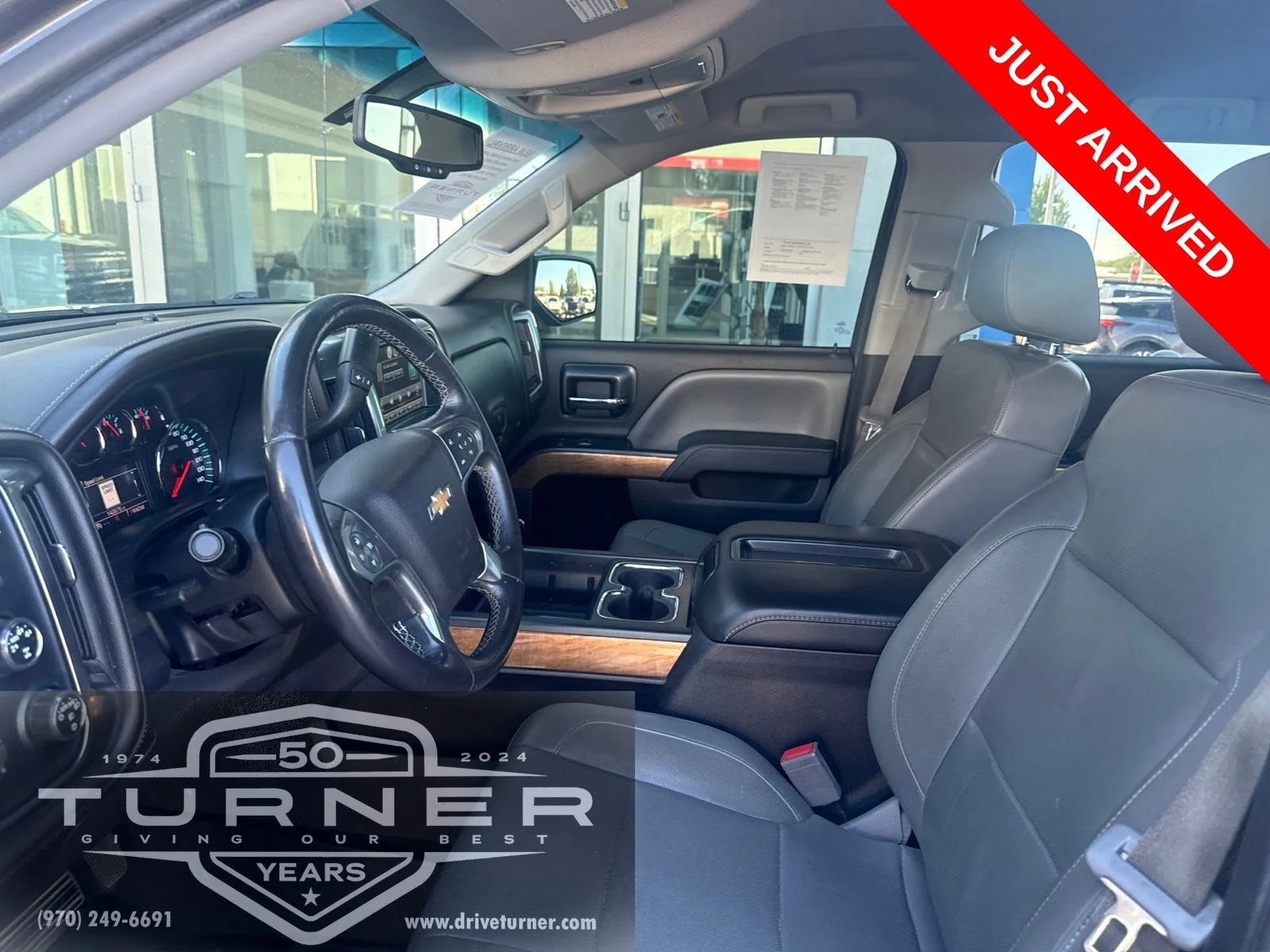 Used 2015 Gray Chevrolet LTZ image 3