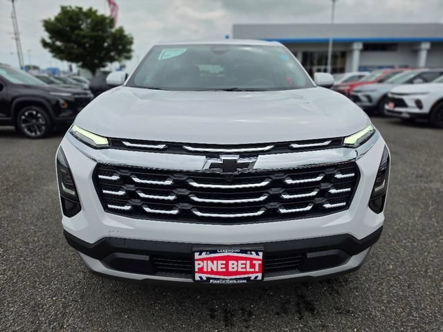 2027 Chevrolet Equinox LT - Photo 7