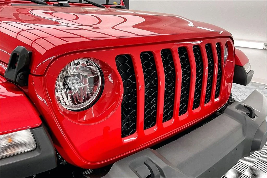 Certified Used 2023 Firecracker Red Clearcoat Jeep Sport S image 29