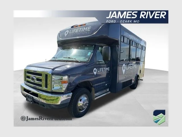 2012 Ford E-Series's photo