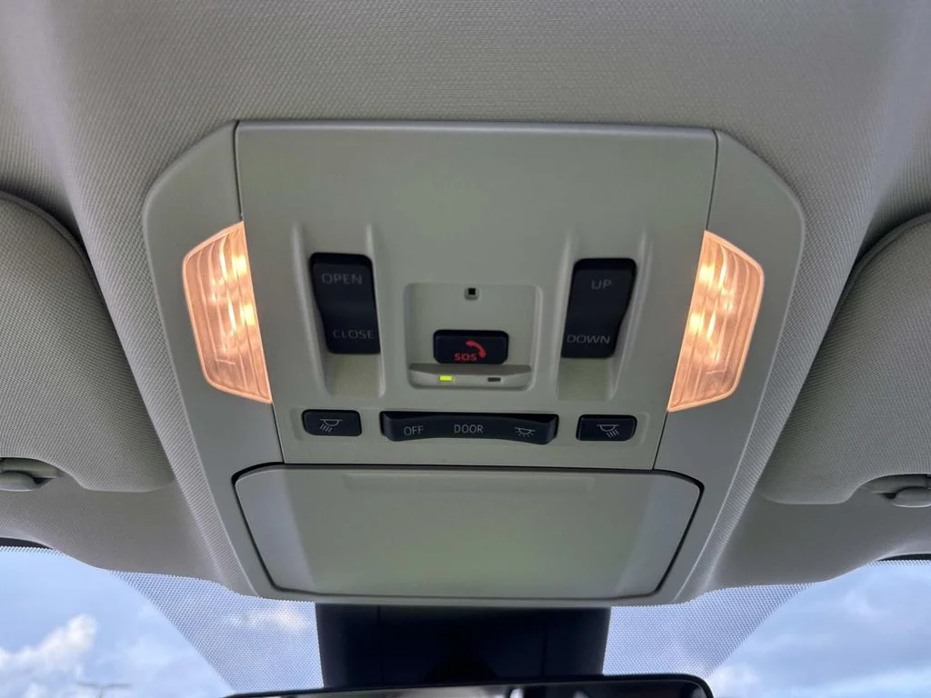 Used 2024  Toyota Limited image 47
